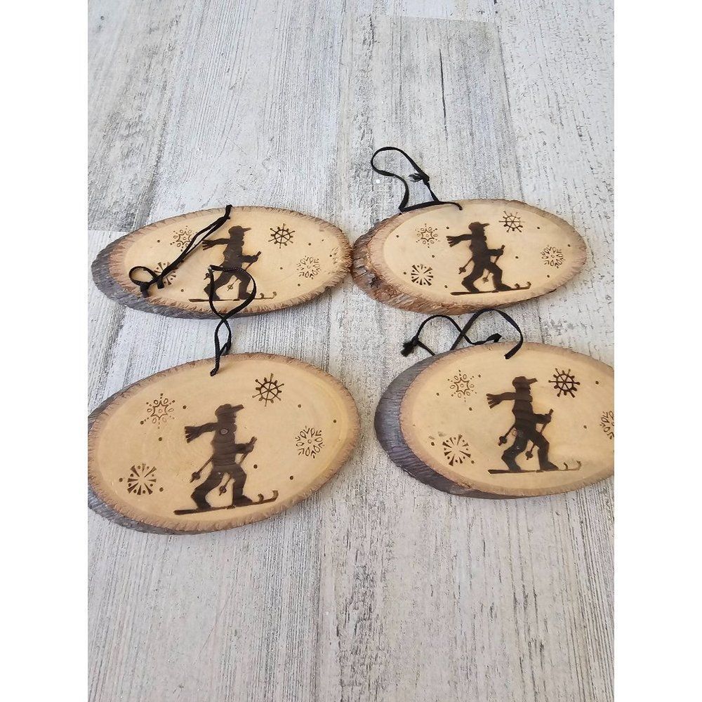 Wooden skier ornament set skiing cabin Xmas‎ tree